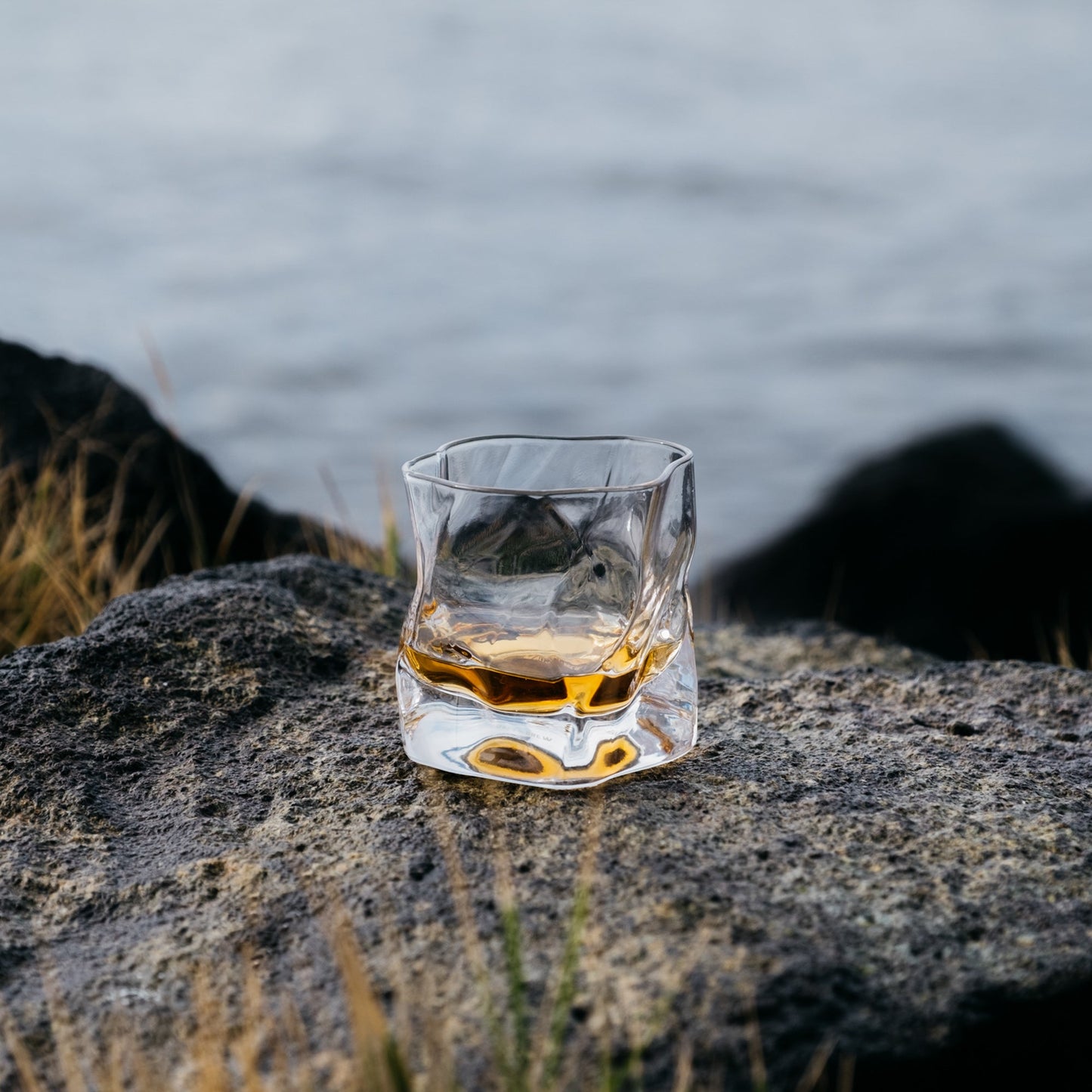 M&B Whisky Wave Glass